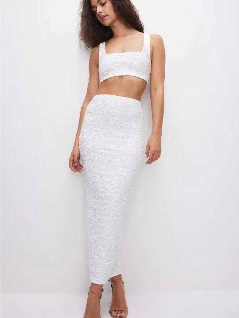 Good American Cloud White Scrunch Textured Midi Skirt